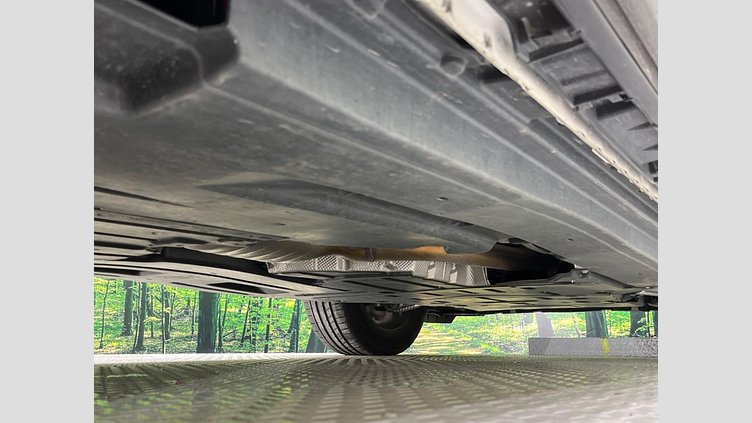 2021 認定中古車 Jaguar F-Pace ユーロンホワイト D200 AWD（オートマチック）MHEV スタンダード