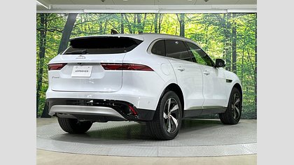 F-Pace 49