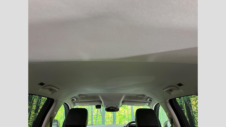 2021 認定中古車 Jaguar F-Pace ユーロンホワイト D200 AWD（オートマチック）MHEV スタンダード