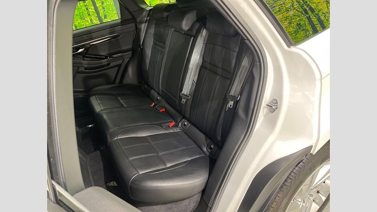 2019 認定中古車 Land Rover Range Rover Evoque フジホワイト D180 R-DYNAMIC S