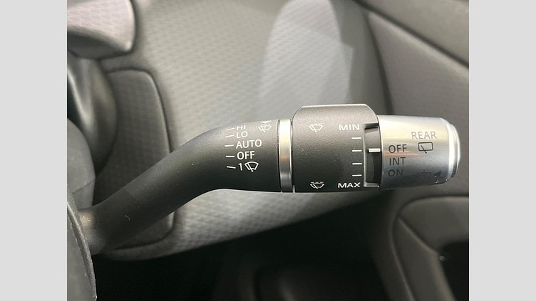 2019 認定中古車 Land Rover Range Rover Evoque フジホワイト D180 R-DYNAMIC S