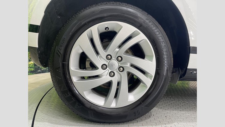 2019 認定中古車 Land Rover Range Rover Evoque フジホワイト D180 R-DYNAMIC S