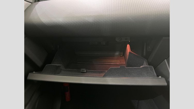 2019 認定中古車 Land Rover Range Rover Evoque フジホワイト D180 R-DYNAMIC S