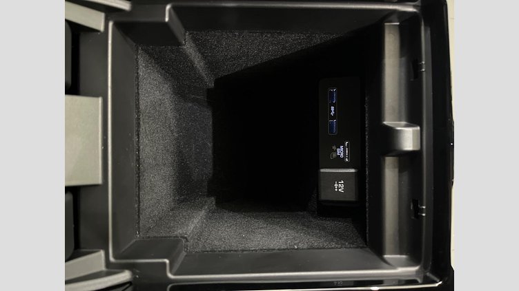 2019 認定中古車 Land Rover Range Rover Evoque フジホワイト D180 R-DYNAMIC S