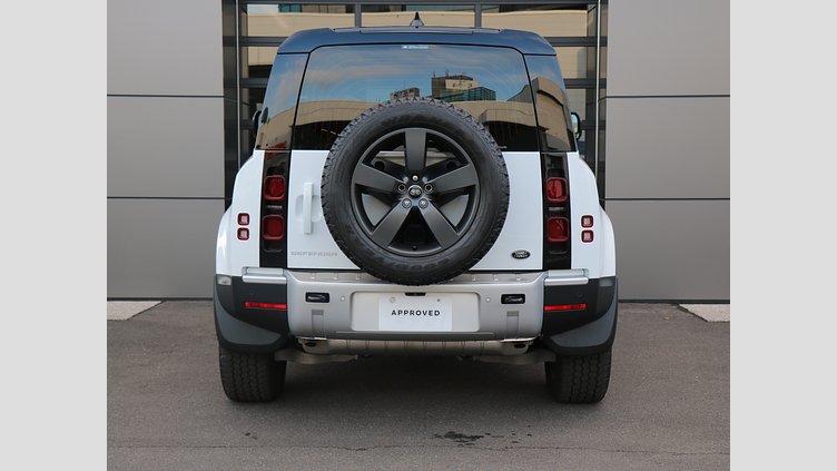 2023 認定中古車 Land Rover Defender 90 フジホワイト P300 AWD（AT） SE