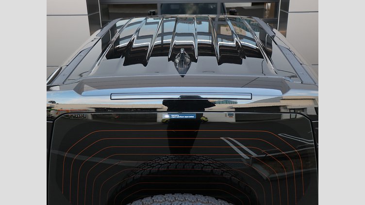 2023 認定中古車 Land Rover Defender 90 フジホワイト P300 AWD（AT） SE