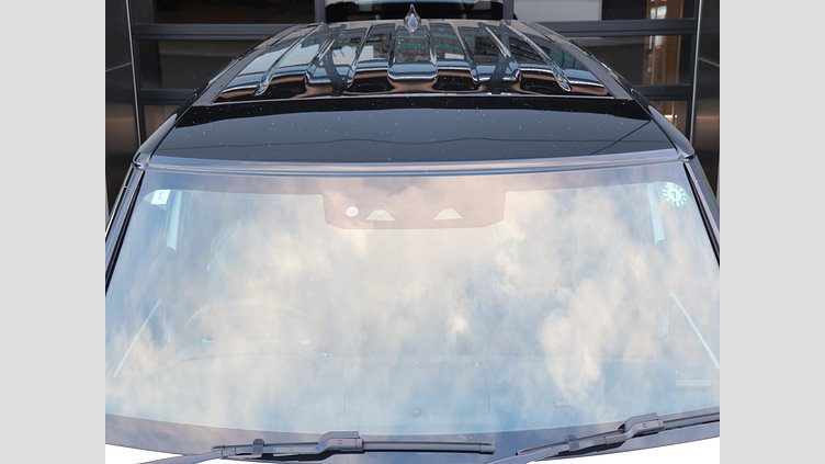 2023 認定中古車 Land Rover Defender 90 フジホワイト P300 AWD（AT） SE