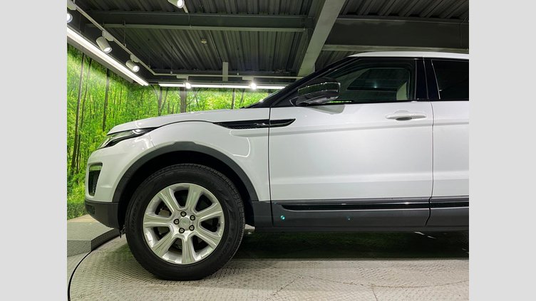 2016 認定中古車 Land Rover Range Rover Evoque Yulong White 2.0 litre Si4 Petrol SEプラス