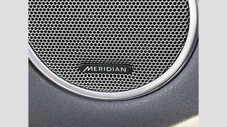 2016 認定中古車 Land Rover Range Rover Evoque Yulong White 2.0 litre Si4 Petrol SEプラス