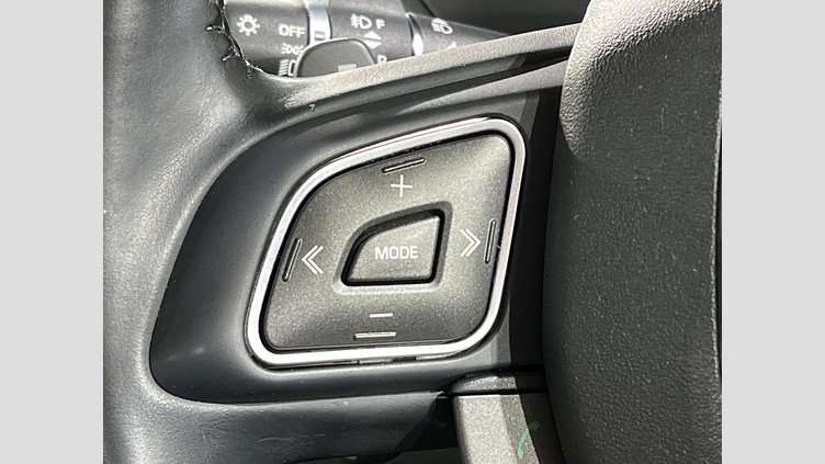 2016 認定中古車 Land Rover Range Rover Evoque Yulong White 2.0 litre Si4 Petrol SEプラス