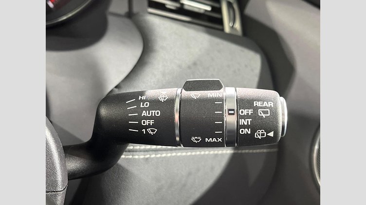 2016 認定中古車 Land Rover Range Rover Evoque Yulong White 2.0 litre Si4 Petrol SEプラス