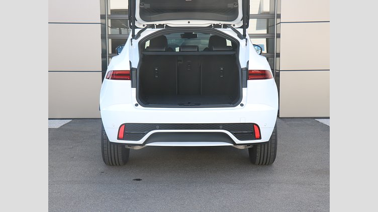 2024 認定中古車 Jaguar E-Pace フジホワイト D200マイルドハイブリッド（ディーゼル） R-DYNAMIC SE