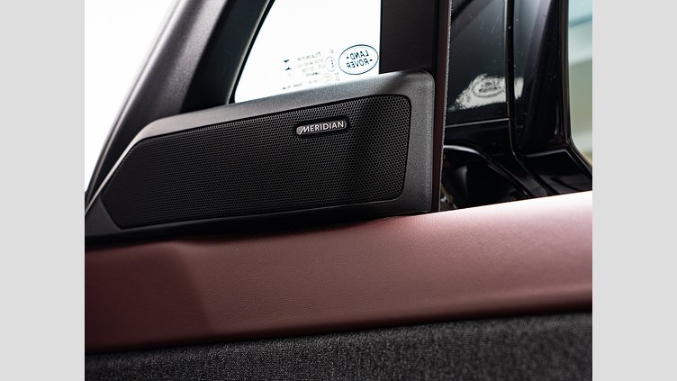 2023 認定中古車 Land Rover Range Rover Sport サントリーニブラック 3.0リッター6気筒300PSターボチャージドディーゼルMHEV（オートマチック） DYNAMIC SE