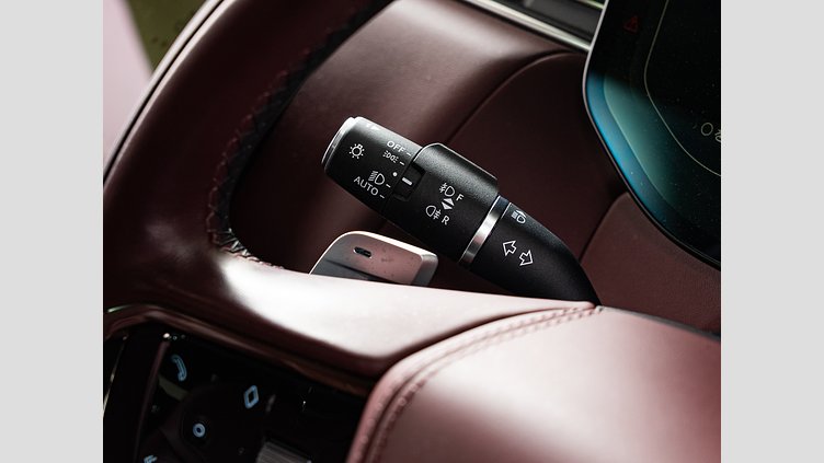 2023 認定中古車 Land Rover Range Rover Sport サントリーニブラック 3.0リッター6気筒300PSターボチャージドディーゼルMHEV（オートマチック） DYNAMIC SE