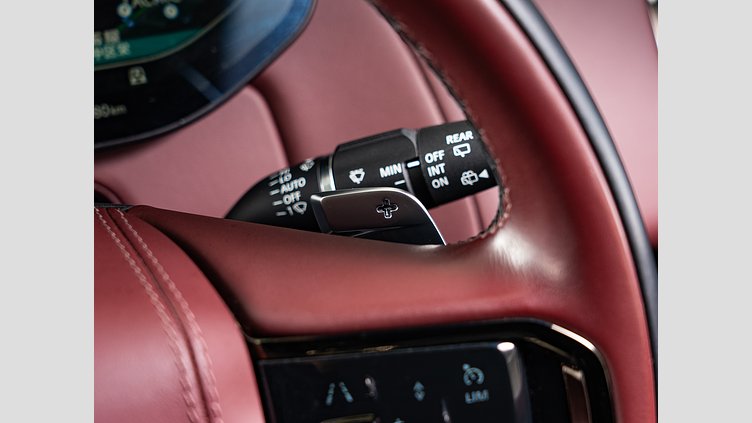 2023 認定中古車 Land Rover Range Rover Sport サントリーニブラック 3.0リッター6気筒300PSターボチャージドディーゼルMHEV（オートマチック） DYNAMIC SE