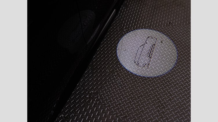 2023 認定中古車 Land Rover Range Rover Sport サントリーニブラック 3.0リッター6気筒300PSターボチャージドディーゼルMHEV（オートマチック） DYNAMIC SE