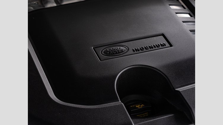 2023 認定中古車 Land Rover Range Rover Sport サントリーニブラック 3.0リッター6気筒300PSターボチャージドディーゼルMHEV（オートマチック） DYNAMIC SE