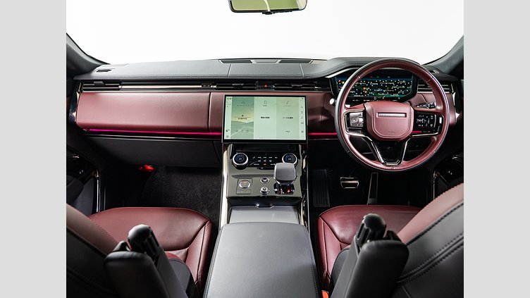 2023 認定中古車 Land Rover Range Rover Sport サントリーニブラック 3.0リッター6気筒300PSターボチャージドディーゼルMHEV（オートマチック） DYNAMIC SE