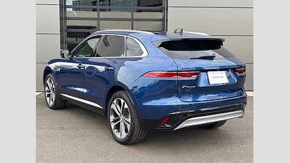 F-Pace 1