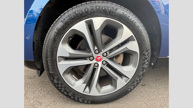 2022 認定中古車 Jaguar F-Pace ブルーファイアブルー P250 AWD（オートマチック） S