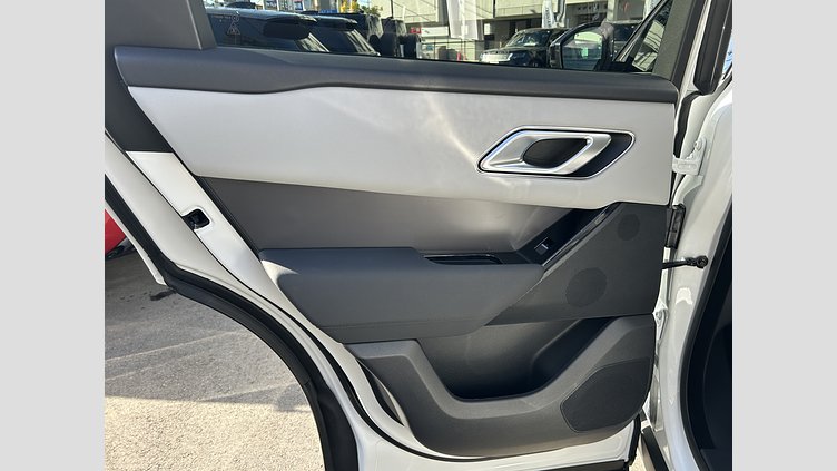 2024 認定中古車 Land Rover Range Rover Velar フジホワイト D200マイルドハイブリッド（ディーゼル） スタンダードホイールベース Dynamic SE