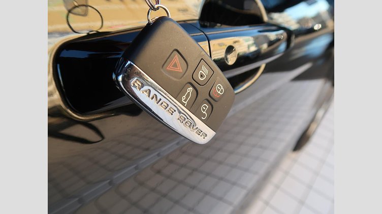 2018 認定中古車 Land Rover Range Rover Evoque Santorini Black ９AT SE