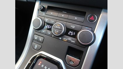 Range Rover Evoque 30