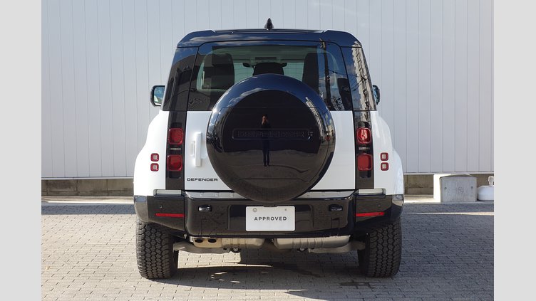 2024 認定中古車 Land Rover Defender 90 フジホワイト D350 ディーゼルマイルドハイブリッド X-Dynamic HSE