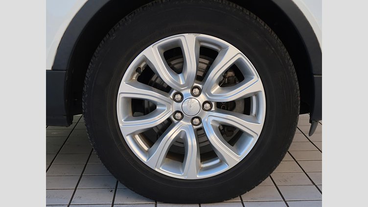 2018 認定中古車 Land Rover Range Rover Evoque Fuji White ９AT SE