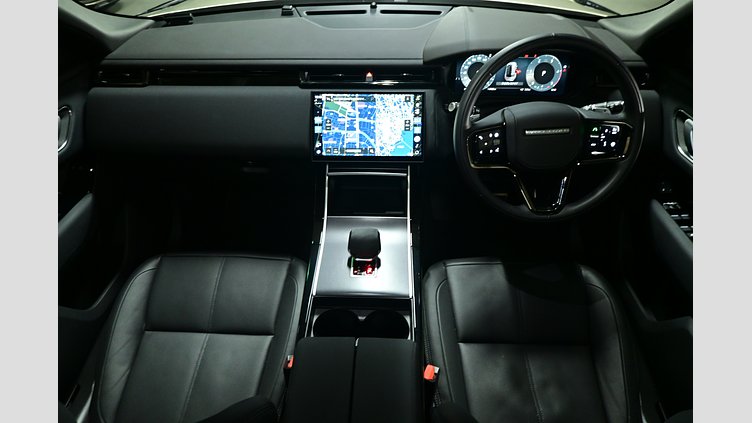 2025 認定中古車 Land Rover Range Rover Velar バトゥミゴールド D200マイルドハイブリッド（ディーゼル） スタンダードホイールベース Dynamic SE