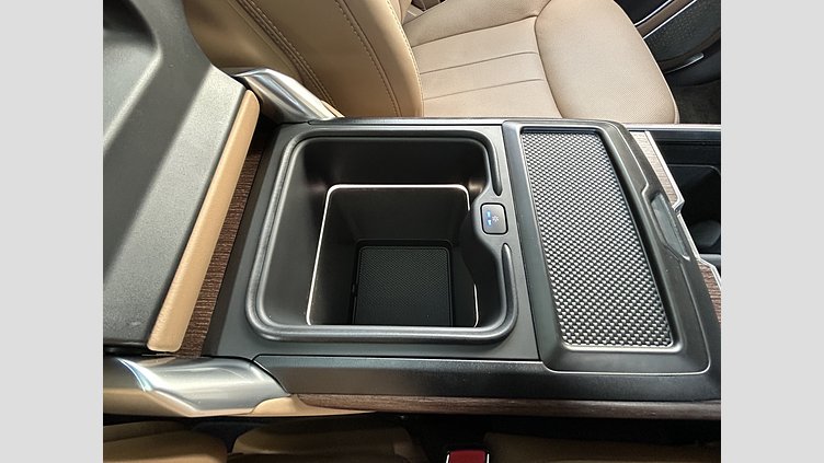 2024 認定中古車 Land Rover Range Rover ベルグレイヴィアグリーン D300 AWD MHEV（AT） スタンダードホイールベース Autobiography