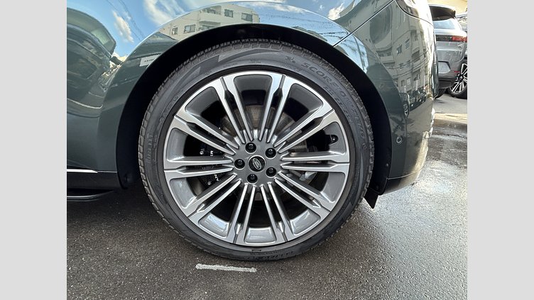 2024 認定中古車 Land Rover Range Rover ベルグレイヴィアグリーン D300 AWD MHEV（AT） スタンダードホイールベース Autobiography