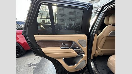 Range Rover 38