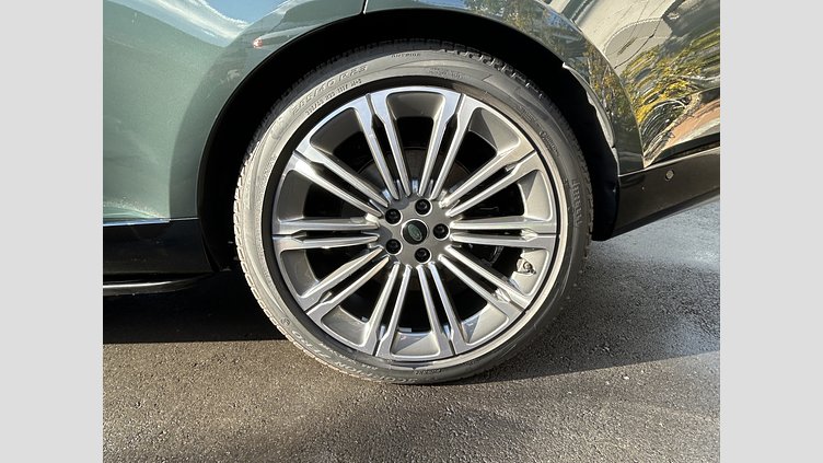 2024 認定中古車 Land Rover Range Rover ベルグレイヴィアグリーン D300 AWD MHEV（AT） スタンダードホイールベース Autobiography