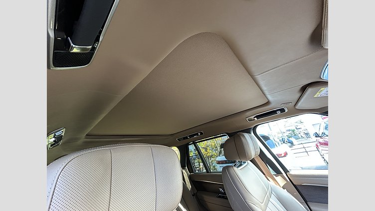 2024 認定中古車 Land Rover Range Rover ベルグレイヴィアグリーン D300 AWD MHEV（AT） スタンダードホイールベース Autobiography