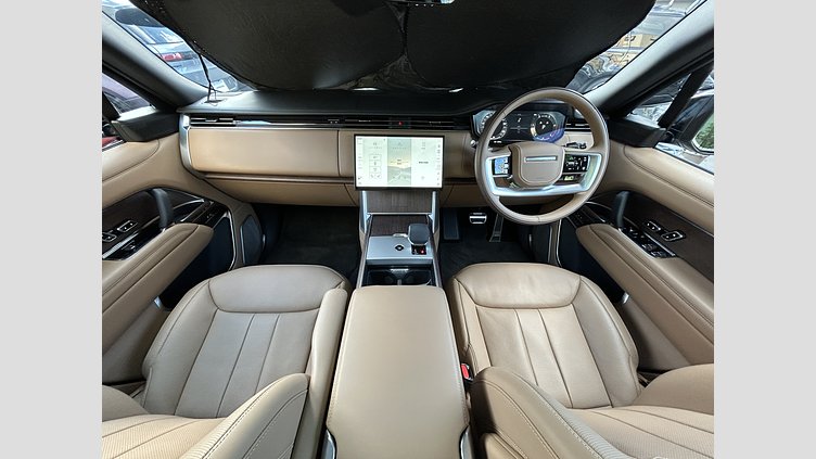 2024 認定中古車 Land Rover Range Rover ベルグレイヴィアグリーン D300 AWD MHEV（AT） スタンダードホイールベース Autobiography