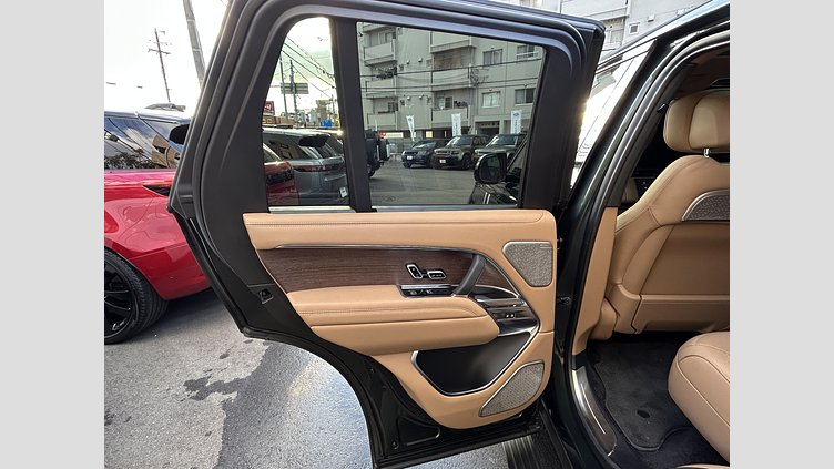 2024 認定中古車 Land Rover Range Rover ベルグレイヴィアグリーン D300 AWD MHEV（AT） スタンダードホイールベース Autobiography