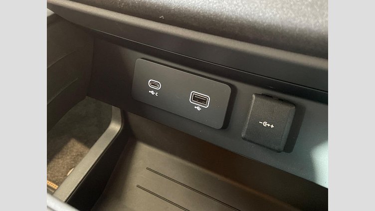 2023 認定中古車 Land Rover Defender 110 カルパチアングレイ D300 AWD（AT） X-DYNAMIC HSE