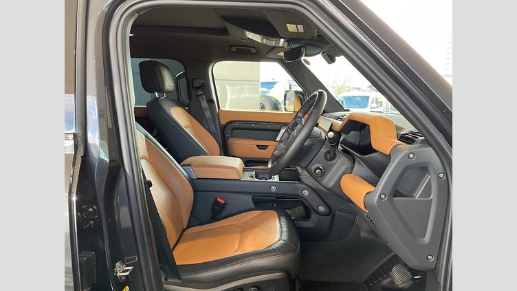 2023 認定中古車 Land Rover Defender 110 カルパチアングレイ D300 AWD（AT） X-DYNAMIC HSE