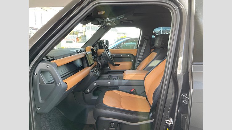2023 認定中古車 Land Rover Defender 110 カルパチアングレイ D300 AWD（AT） X-DYNAMIC HSE