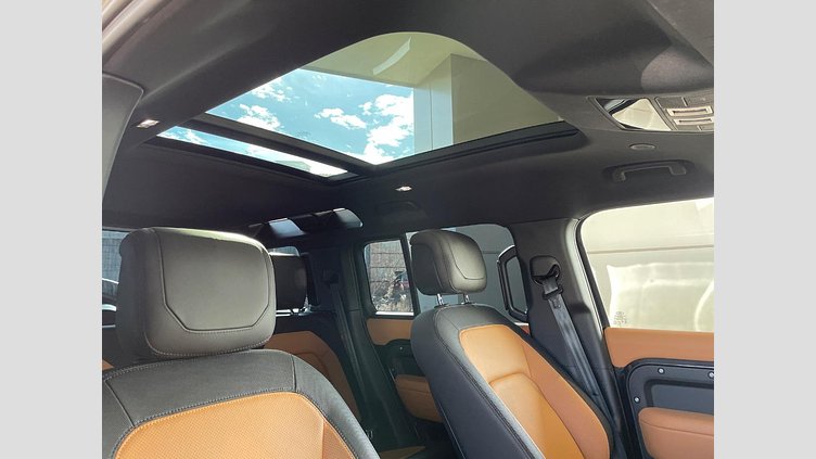 2023 認定中古車 Land Rover Defender 110 カルパチアングレイ D300 AWD（AT） X-DYNAMIC HSE