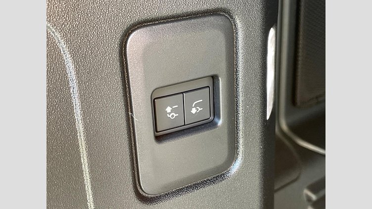 2023 認定中古車 Land Rover Defender 110 カルパチアングレイ D300 AWD（AT） X-DYNAMIC HSE