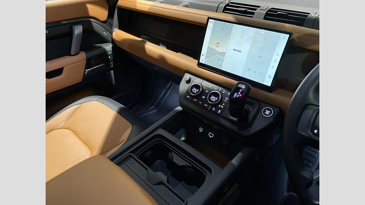 2023 認定中古車 Land Rover Defender 110 カルパチアングレイ D300 AWD（AT） X-DYNAMIC HSE