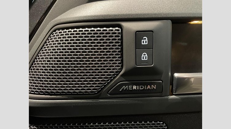 2023 認定中古車 Land Rover Defender 110 カルパチアングレイ D300 AWD（AT） X-DYNAMIC HSE