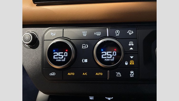 2023 認定中古車 Land Rover Defender 110 カルパチアングレイ D300 AWD（AT） X-DYNAMIC HSE