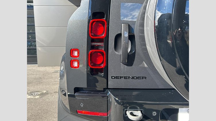 2023 認定中古車 Land Rover Defender 110 カルパチアングレイ D300 AWD（AT） X-DYNAMIC HSE