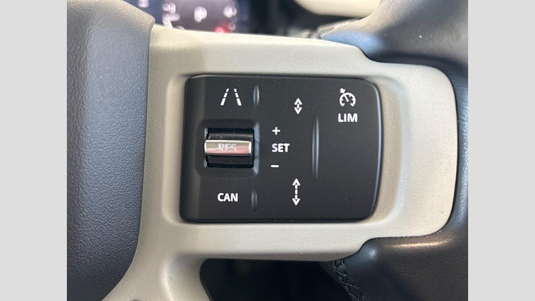 2023 認定中古車 Land Rover Defender 110 フジホワイト D300 AWD（AT） S