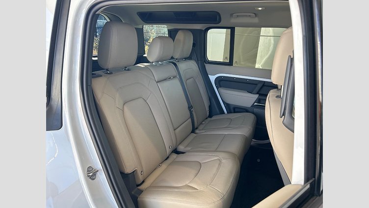 2023 認定中古車 Land Rover Defender 110 フジホワイト D300 AWD（AT） S