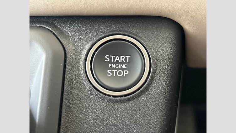 2023 認定中古車 Land Rover Defender 110 フジホワイト D300 AWD（AT） S