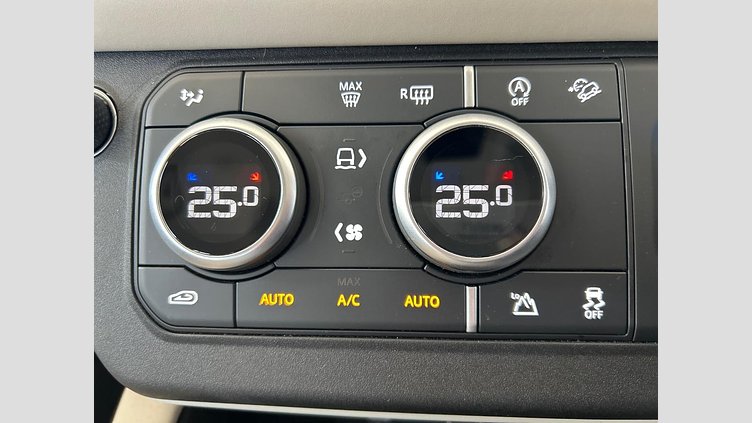 2023 認定中古車 Land Rover Defender 110 フジホワイト D300 AWD（AT） S